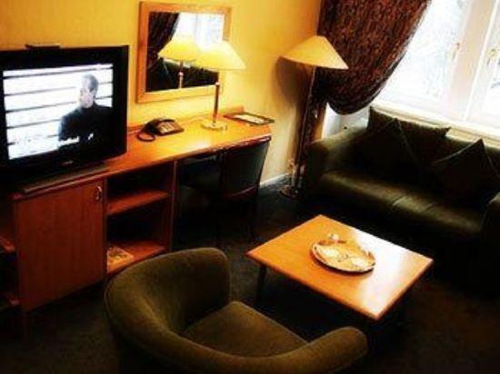 Barclay Hotel Тарту Екстериор снимка