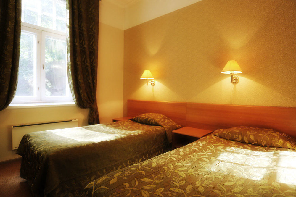 Barclay Hotel Тарту Екстериор снимка