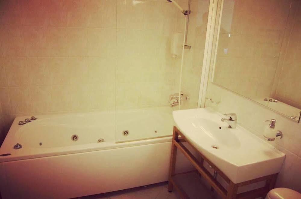 Barclay Hotel Тарту Екстериор снимка