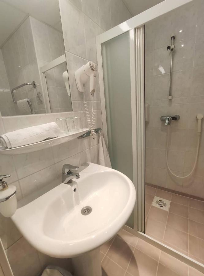 Barclay Hotel Тарту Екстериор снимка